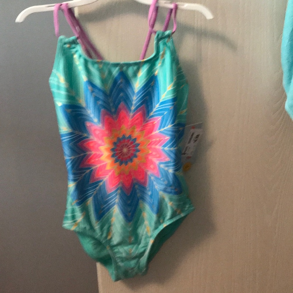 Cat and jack bathing suit one piece